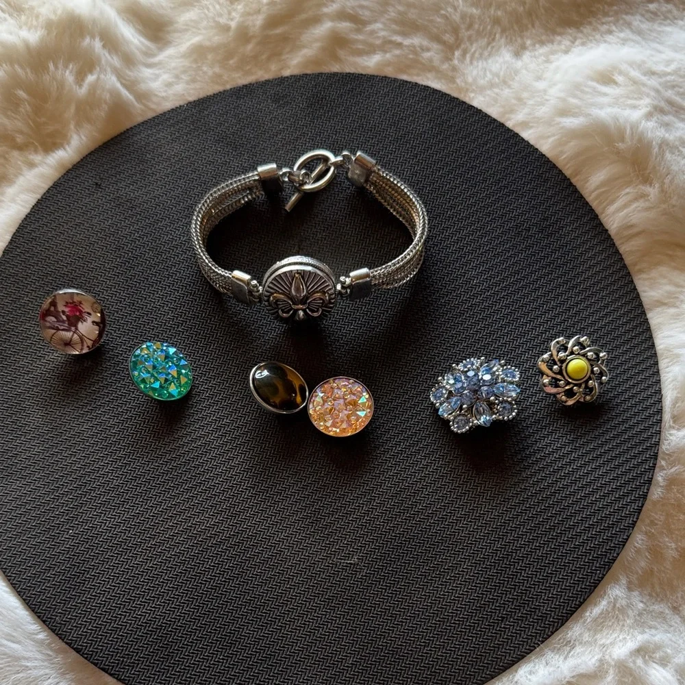 Silver Tone Bracelet with Interchangeable Snaps - Picture 7 of 7